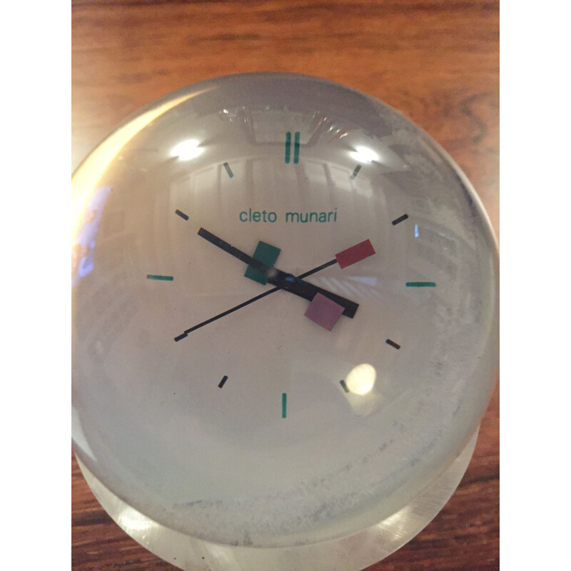 Reloj esférico vintage en plexiglás de Munari Cleto, 1970-1980