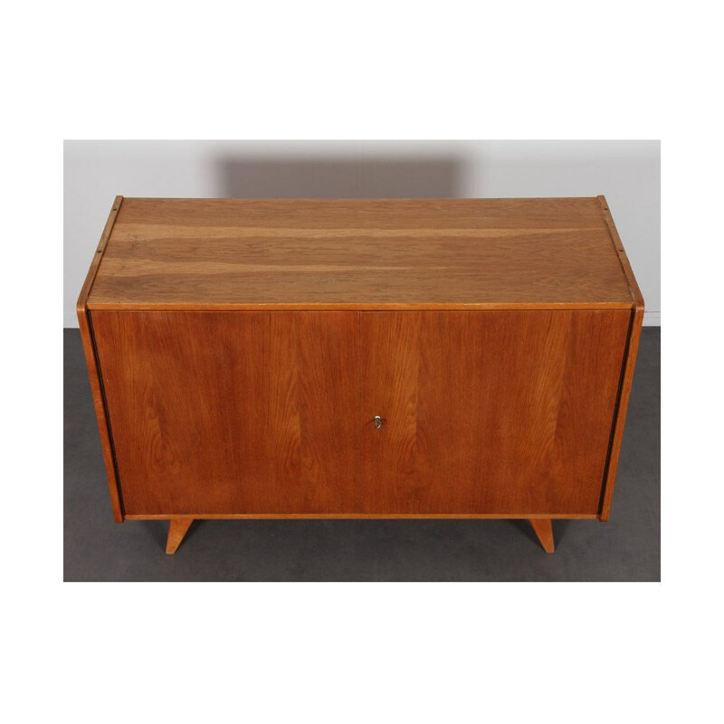 Vintage highboard model U-450 in oakwood by Jiroutek for Interier Praha, Czech Republic 1960