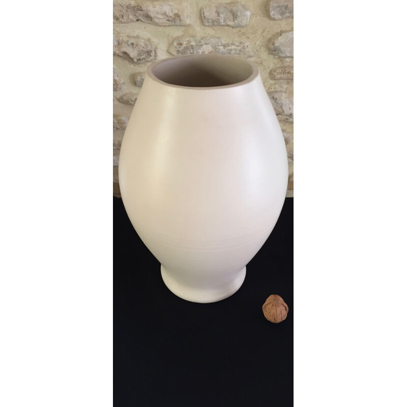Vase vintage en céramique blanche de Pol Chambost, France