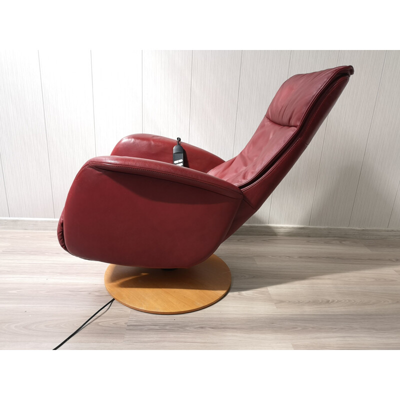 Vintage deep red leather lounge chair