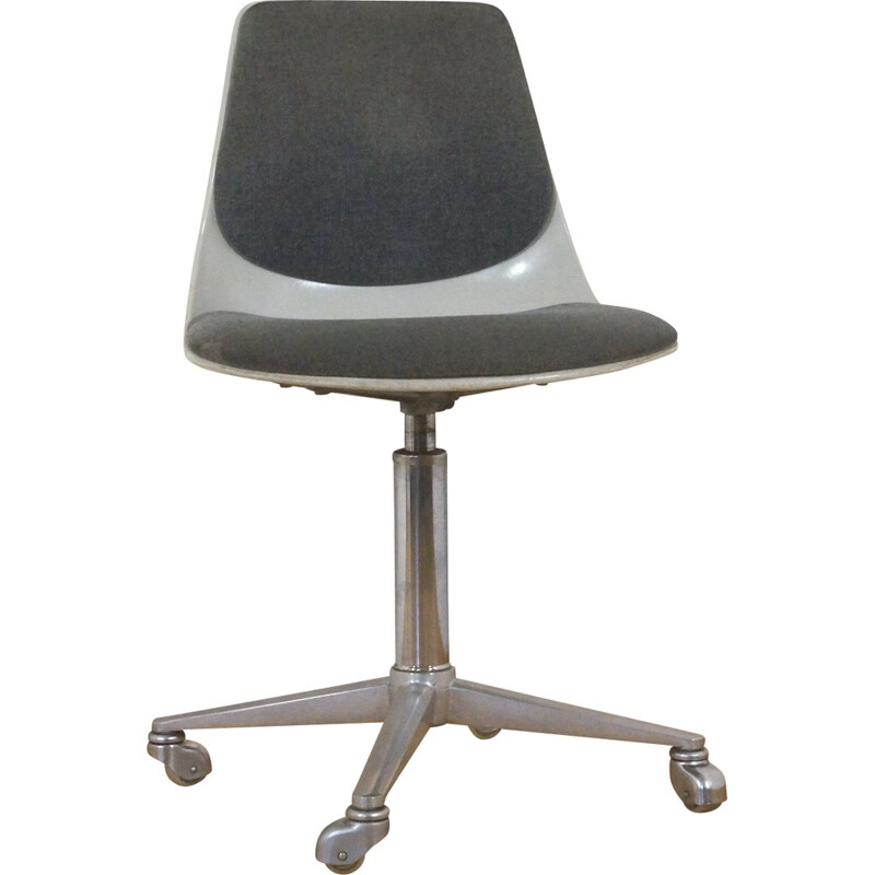 Wilkhahn swivel chair with fiberglas shell - 1960s