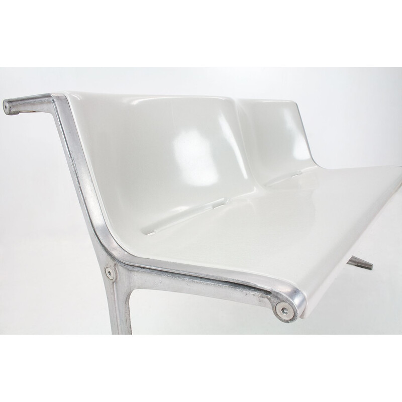 Banc vintage en gris clair et aluminium de Friso Kramer pour Wilkhahn, Allemagne 1967