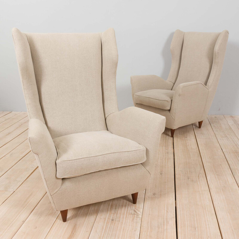 Pair of vintage Italian Wingback lounge chairs model 512 by Gio Ponti, 1950s