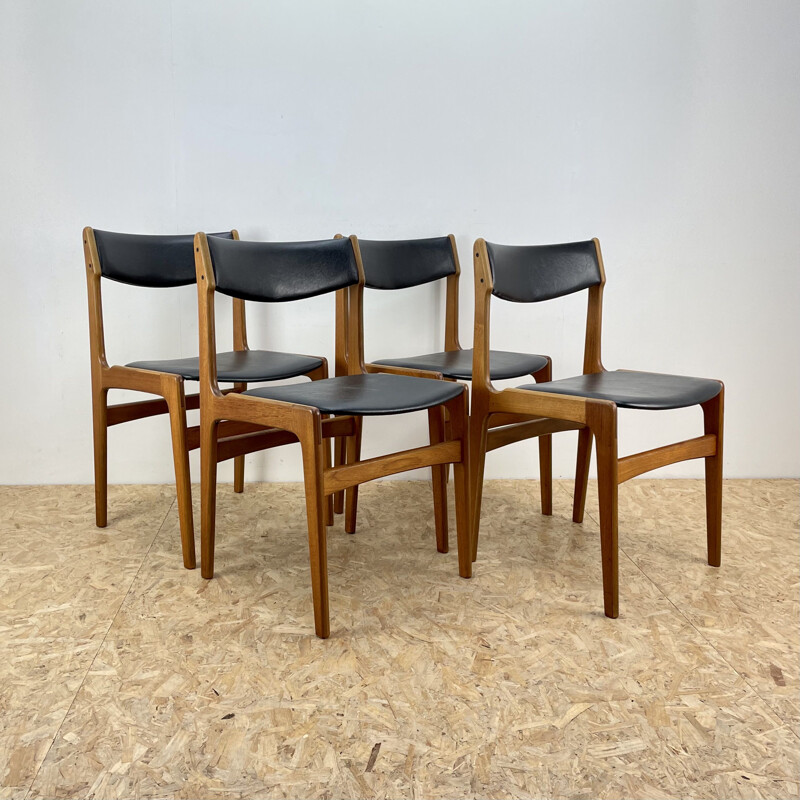 Set of 4 mid century chairs by Erik Buck for O.D Mobler, 1960s