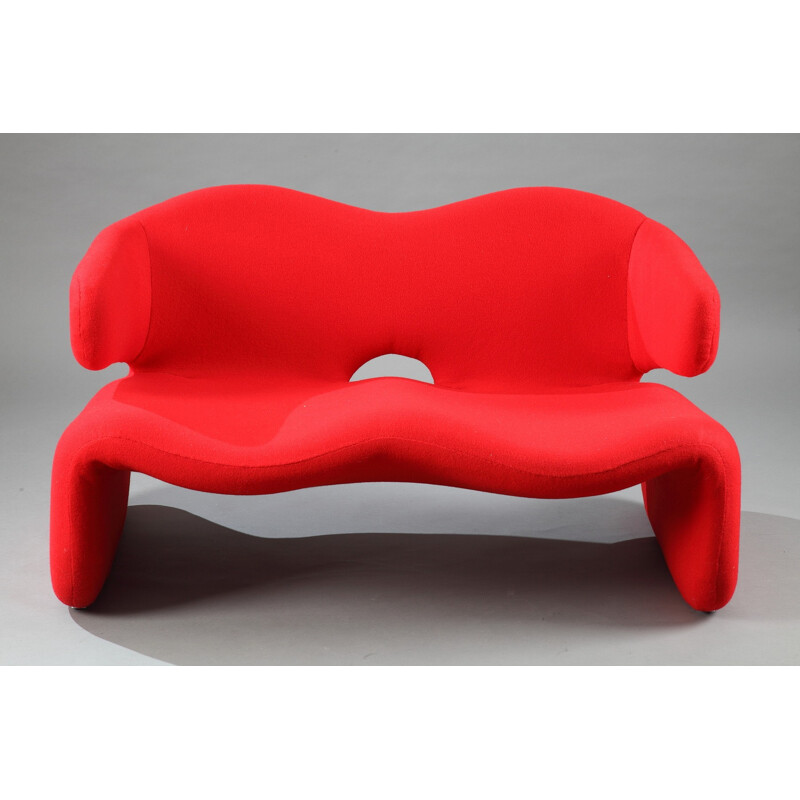 Reupholstered "Djinn" sofa in red fabric, Olivier MOURGUE - 1960s