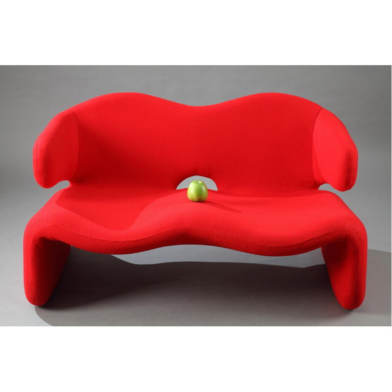 Reupholstered "Djinn" sofa in red fabric, Olivier MOURGUE - 1960s