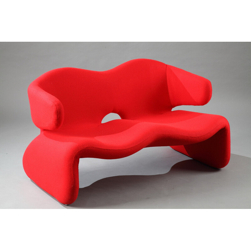 Reupholstered "Djinn" sofa in red fabric, Olivier MOURGUE - 1960s