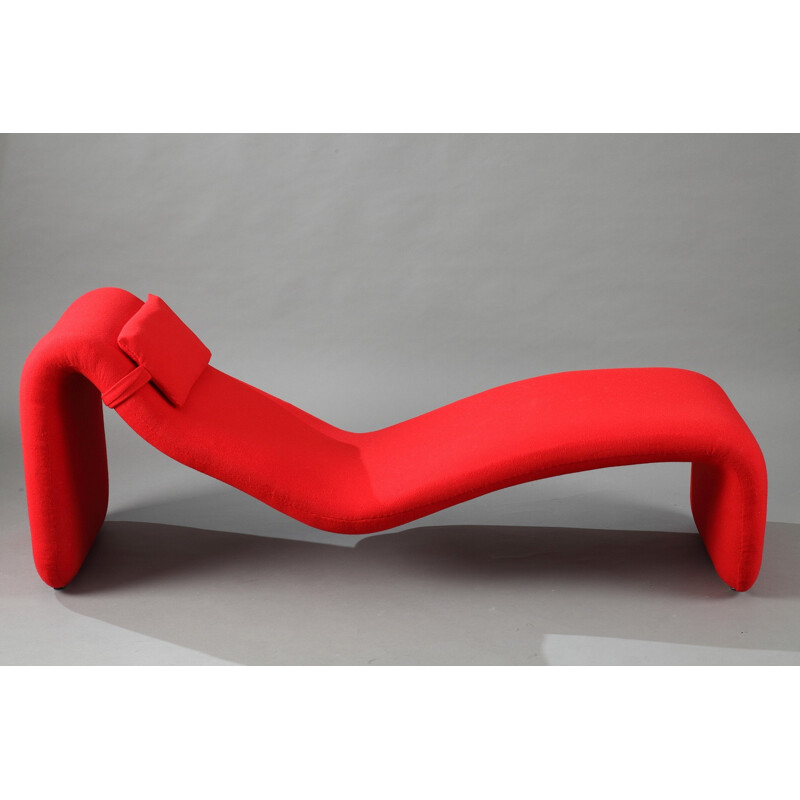 Red Airborne "Djinn" chaise longue in fabric and foam, Olivier MOURGUE - 1960s