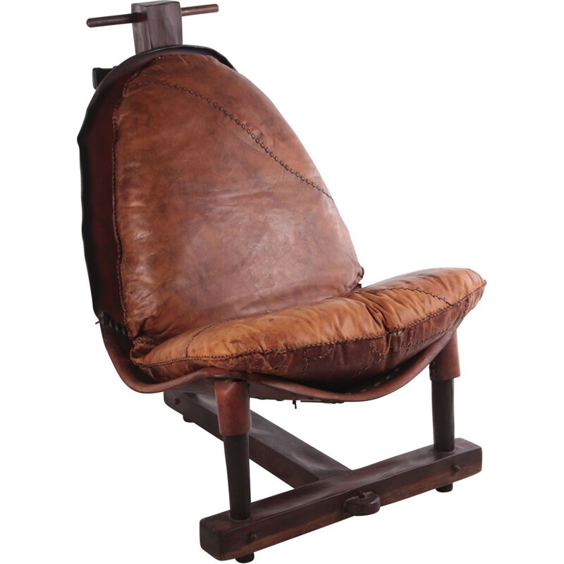 Brasilianischer Vintage-Sessel aus geflicktem Leder, 1960