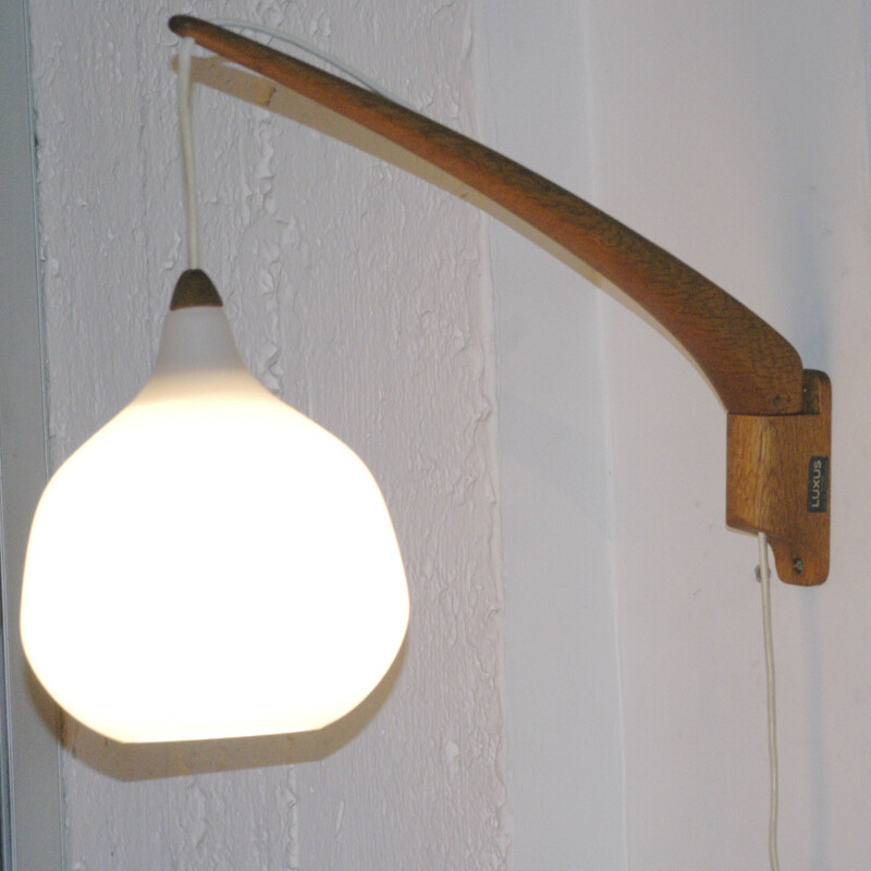 Luxus Sweden wall light in teak and glass, Uno & Östen KRISTIANSSON - 1960s