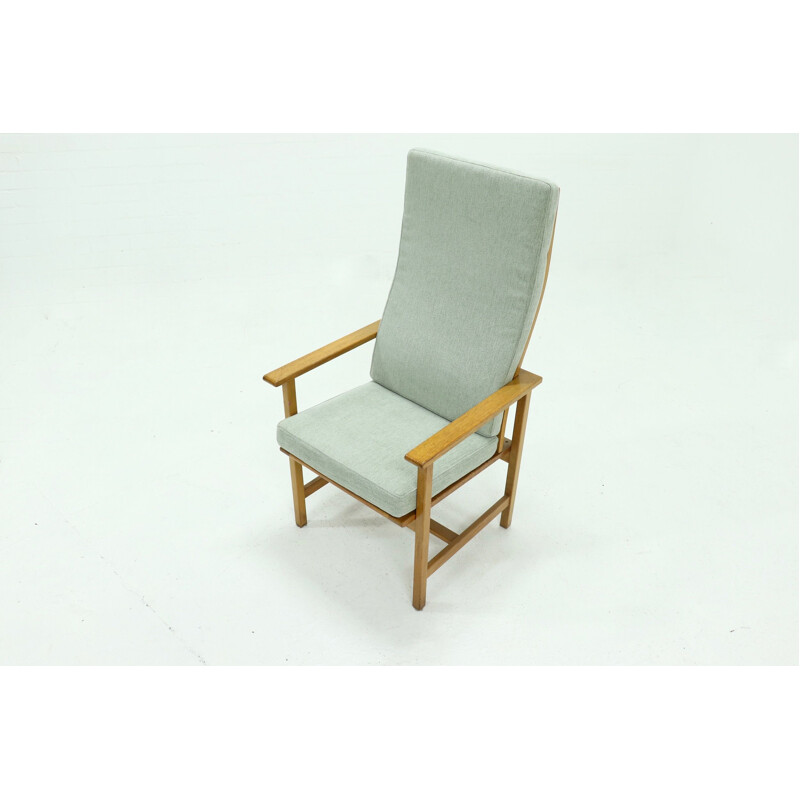 Vintage 2257 oakwood highback armchair by Børge Mogensen for Fredericia Stolefabrik, Denmark 1960s