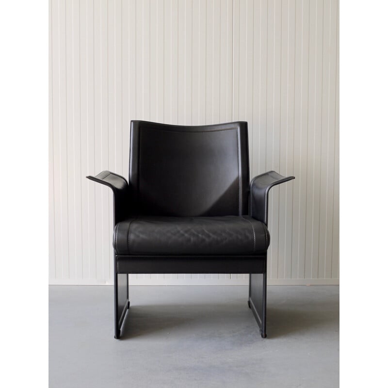 Fauteuil italien vintage Korium en cuir noir par Tito Agnoli pour Matteo Grassi