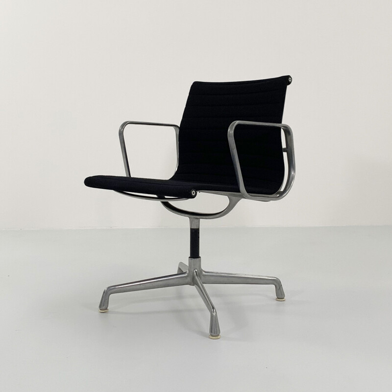 Fauteuil de bureau vintage EA107 de Charles & Ray Eames pour ICF, 1970