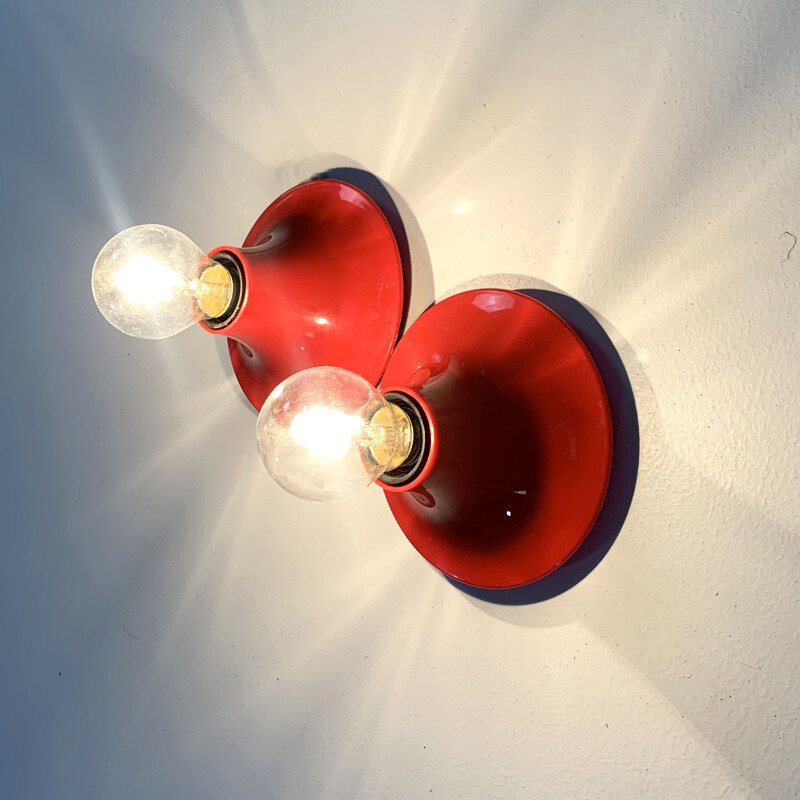 Pair of red vintage "Teti" wall lamps by Vico Magistretti for Artemide, 1960s