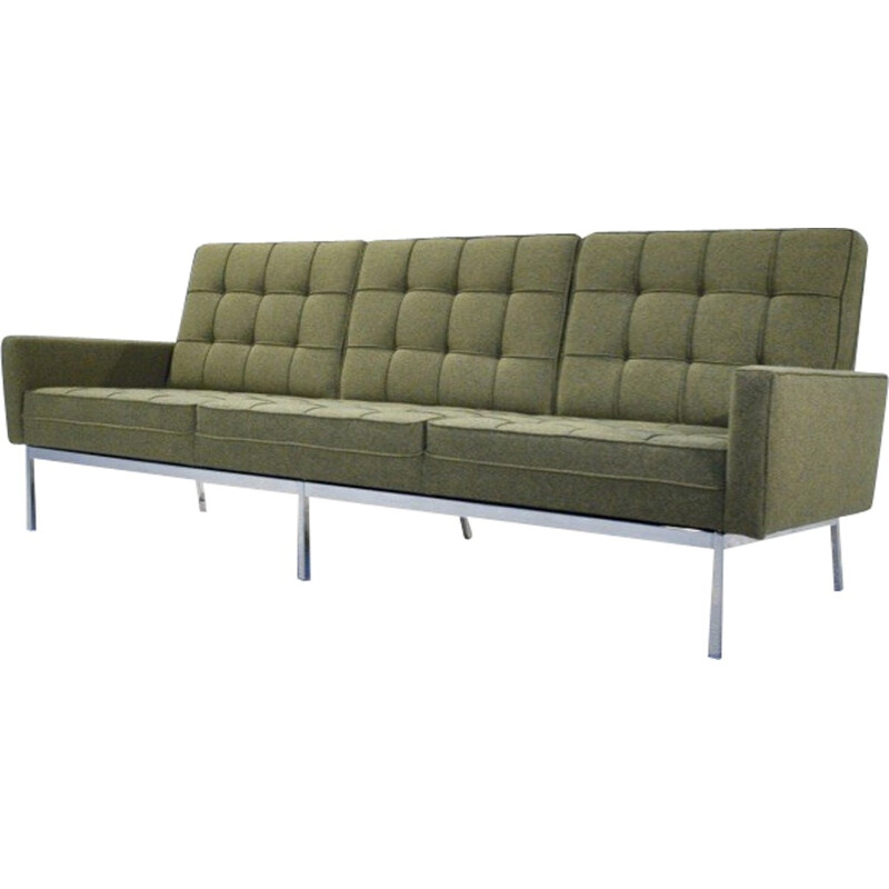 Knoll "67A" 3 seater sofa in pistache green fabric, Florence KNOLL - 1960s