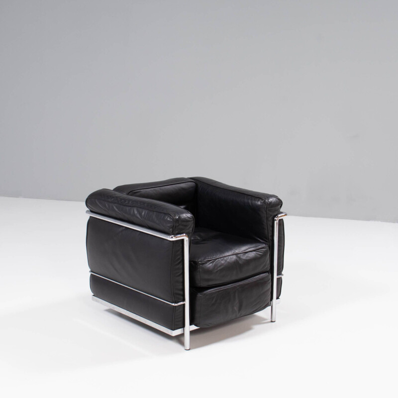 Vintage Le Corbusier black leather armchair by Pierre Jeanneret & Charlotte Perriand for Cassina