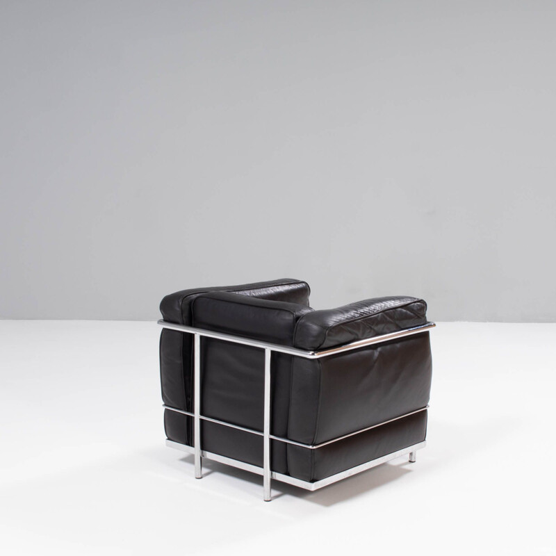 Vintage Le Corbusier black leather armchair by Pierre Jeanneret & Charlotte Perriand for Cassina