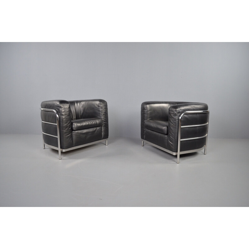 Pair of mid century "Onda" armchairs in black leather by De Pas, D'Urbino & Lomazzi for Zanotta,1990