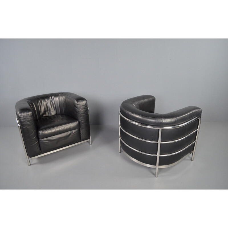 Pair of mid century "Onda" armchairs in black leather by De Pas, D'Urbino & Lomazzi for Zanotta,1990