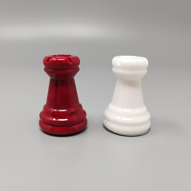 Jeu d'échecs vintage rouge et blanc en albâtre de Volterra fait à la main, Italie 1970