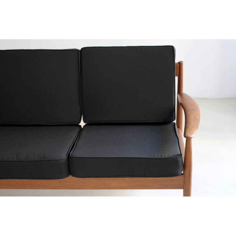 France & Son Scandinavian sofa in teak, Grete JALK - 1960s