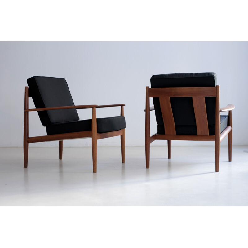 Mid century Danish pair of armchairs, Grete JALK - 1960s