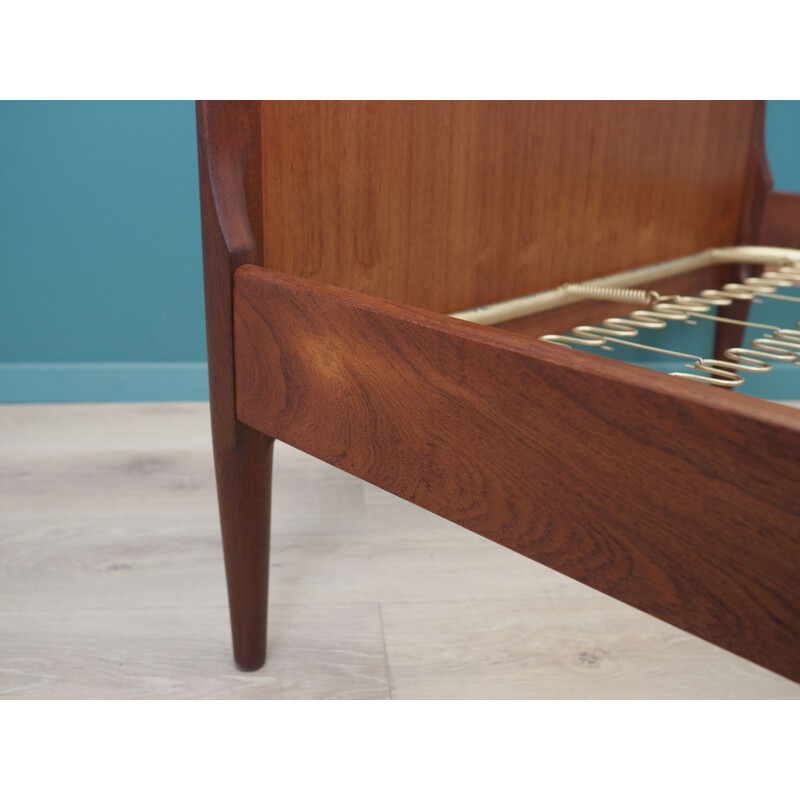 Mid century teak bed by Omann Jun, Denmark 1970s