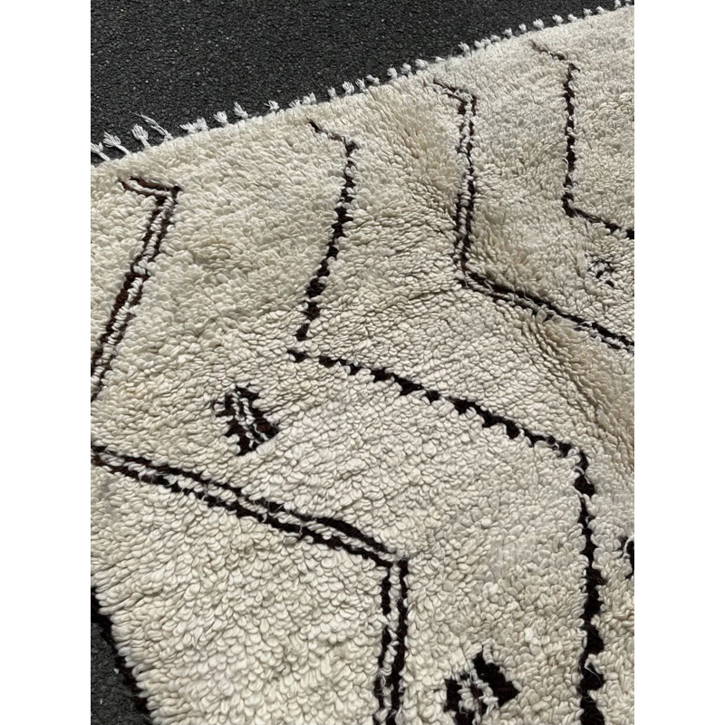 Vintage Berber beni ourain wool rug, Morocco 2000