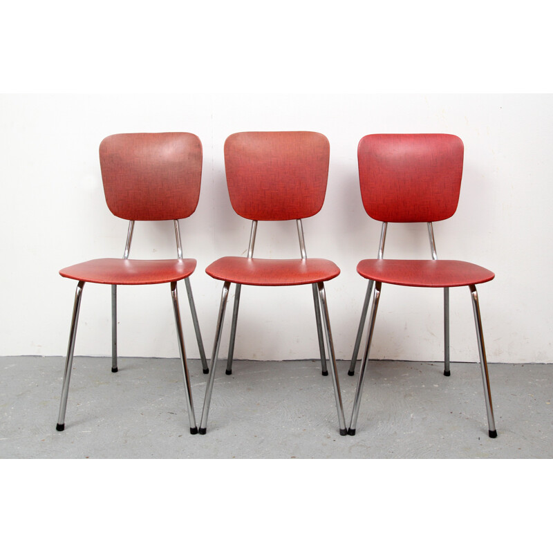 Set of 3 kitchen chairs in plastic - 1950s