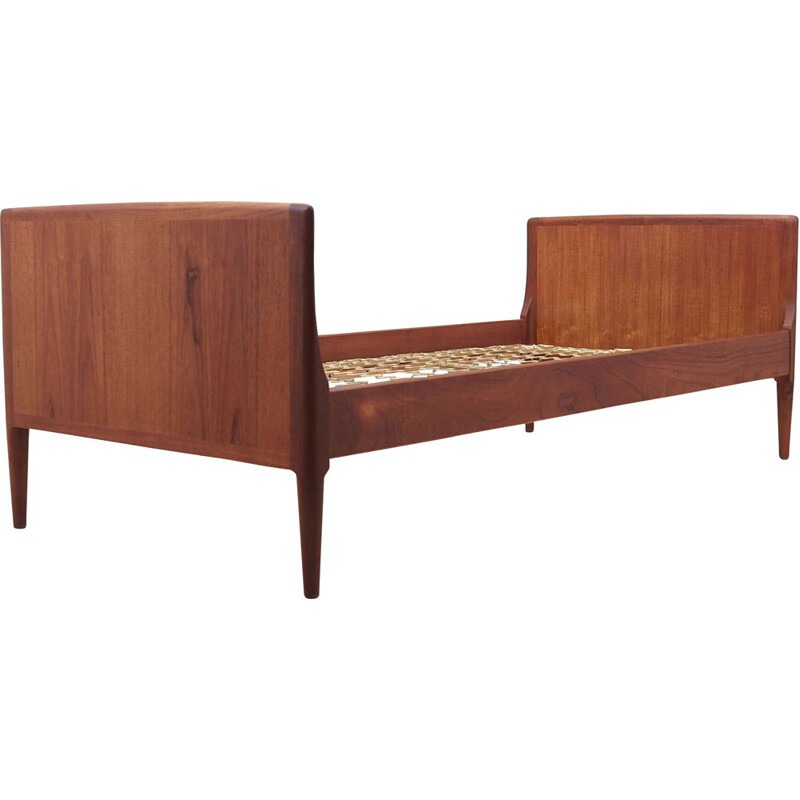 Mid century teak bed by Omann Jun, Denmark 1970s