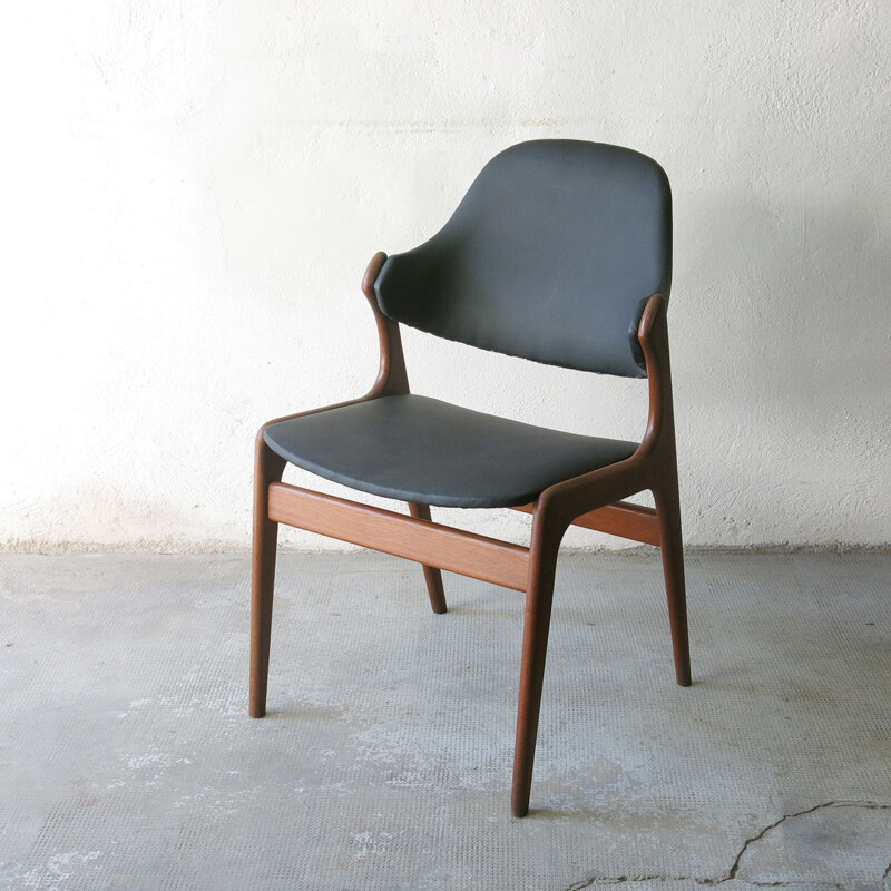Scandinavian vintage chair in teak and black leatherette by Ejvind A. Johansson for Ivan Gern Møbelfabrik, 1966