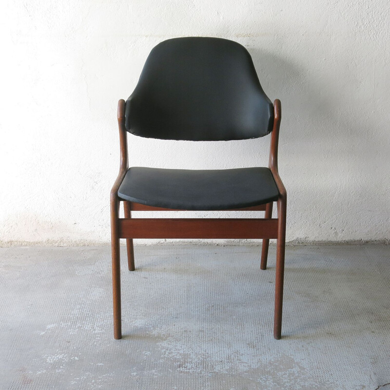 Scandinavian vintage chair in teak and black leatherette by Ejvind A. Johansson for Ivan Gern Møbelfabrik, 1966