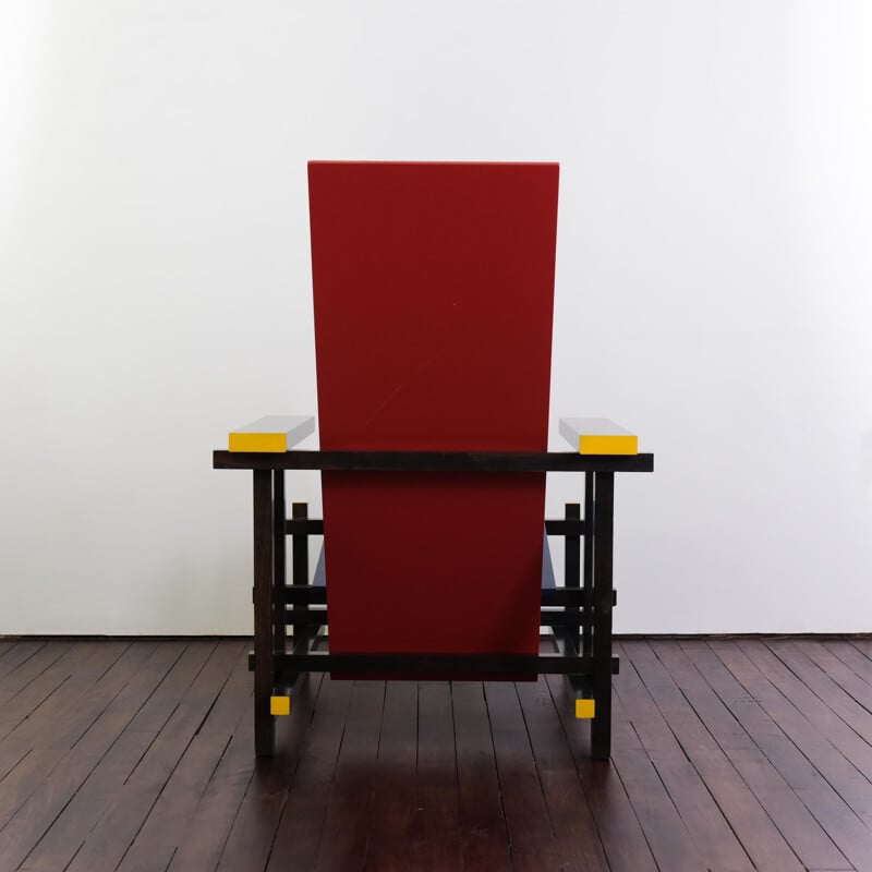Red and blue vintage armchair by Gerrit Rietveld, 1918