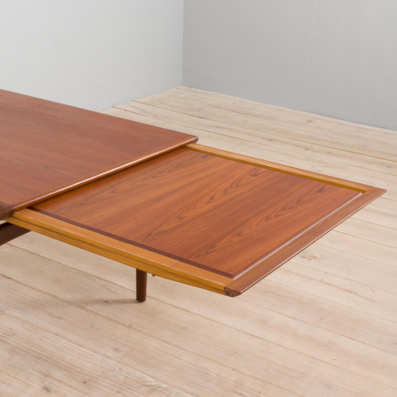 Teak vintage extendable dining table by Johannes Andersen for Uldum Møbelfabrik, Denmark 1960s