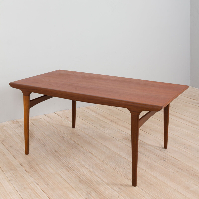 Teak vintage extendable dining table by Johannes Andersen for Uldum Møbelfabrik, Denmark 1960s