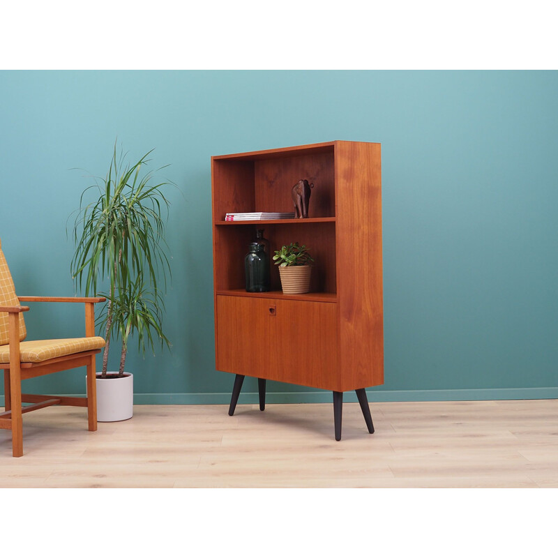 Vintage teak bookcase danish design, Denmark 1970s