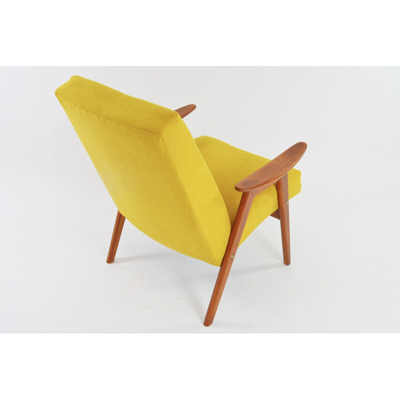 Vintage gele fauteuil van Jiroutek, 1960