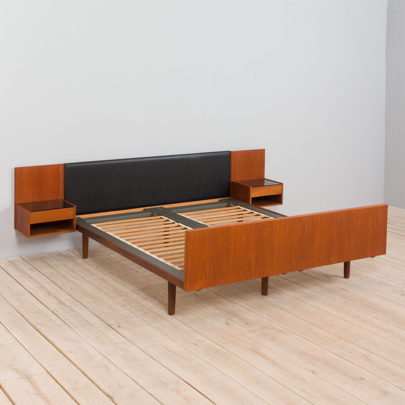 Vintage bed teak with floating night stands by Hans Wegner for Getama, Denmark 1960s