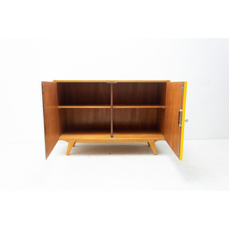 Vintage beechwood sideboard U-450 by Jiří Jiroutek for Interiér Praha, Czechoslovakia 1960