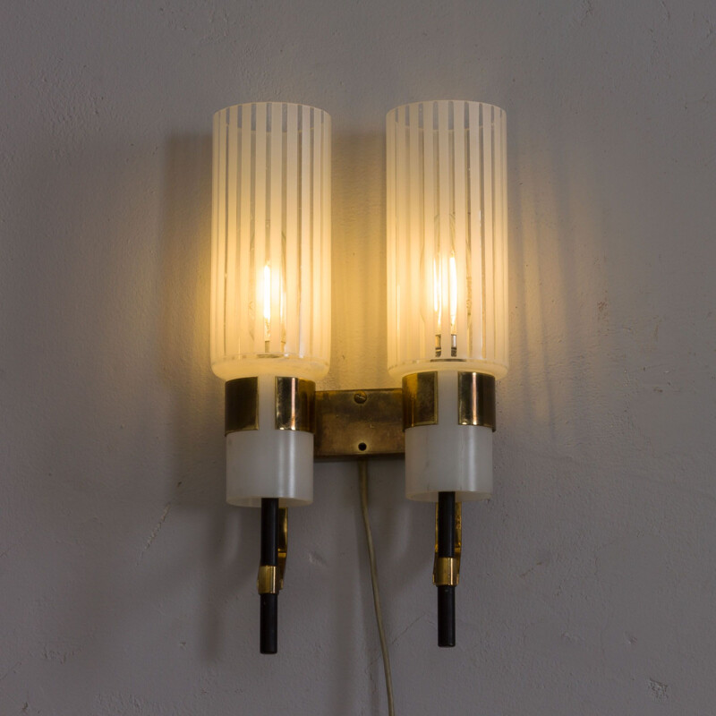 Italian mid century wall lamp in brass and striped glass, 1960s