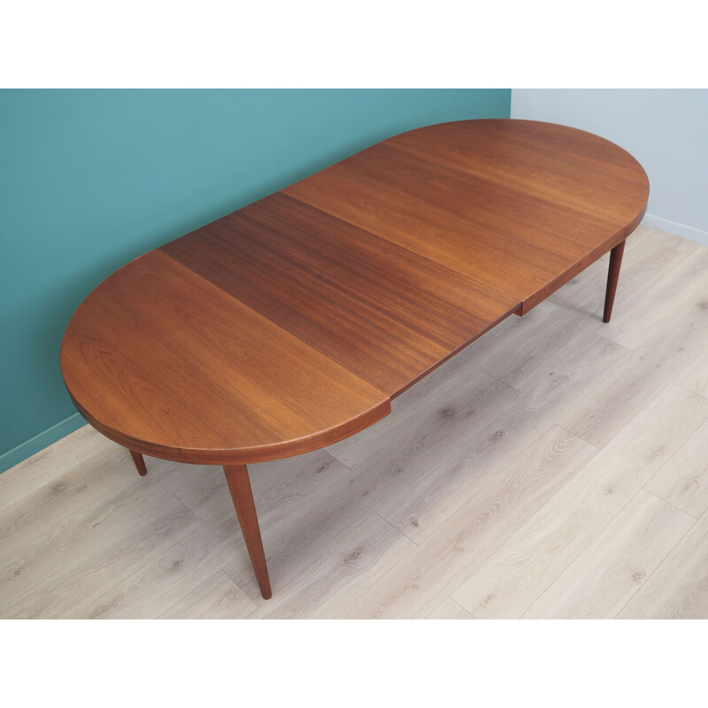 Mid century round teak table by Villy Schou Andersen for Schou Andersen, Denmark 1960s