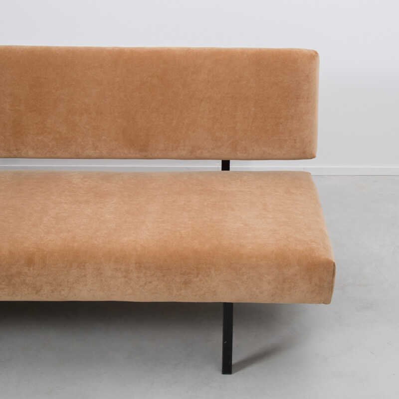 ‘t Spectrum convertible sofa in suede, Martin VISSER - 1950s