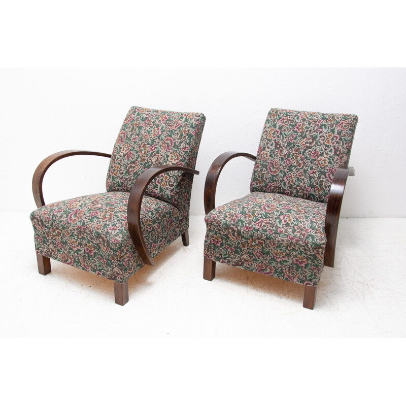 Pair of mid century bentwood armchairs by Jindřich Halabala for UP Závody, 1950s