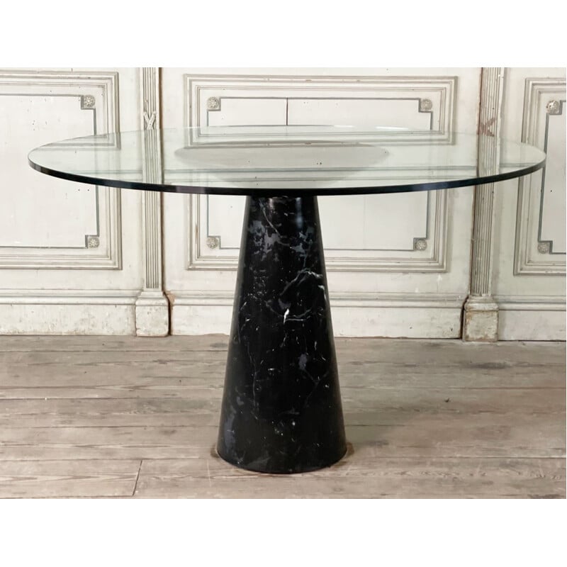 Vintage-Tisch mit schwarzen Marmorbeinen und Glasplatte von Angelo Mangiarotti, Italien 1970