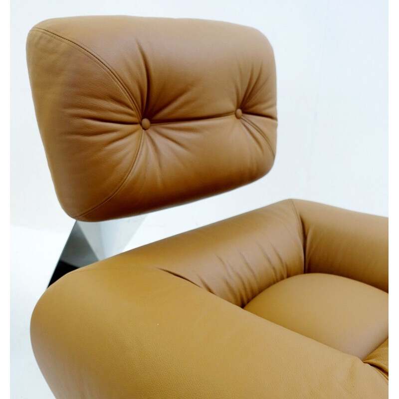 Pair of vintage cognac leather armchairs model "Aran" by Oscar Niemeyer, 1975