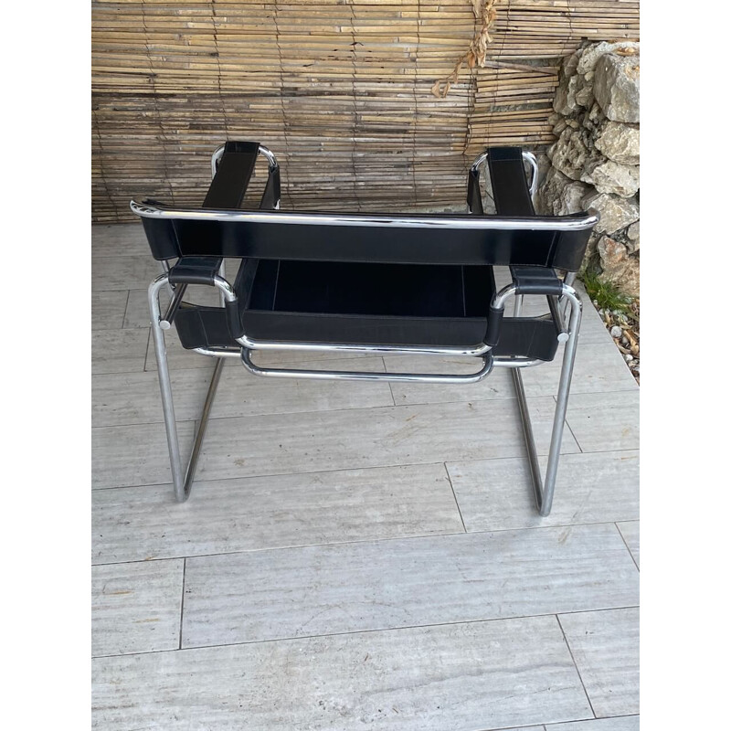 Vintage Wassily armchair in leather and chrome