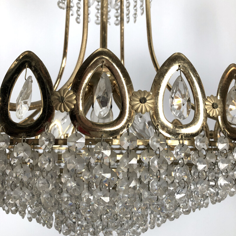 Pair of vintage gilded brass and crystal chandeliers by Sciolari, Italy 1970