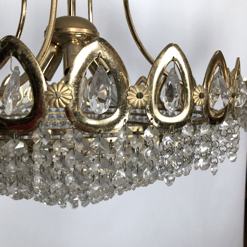 Pair of vintage gilded brass and crystal chandeliers by Sciolari, Italy 1970