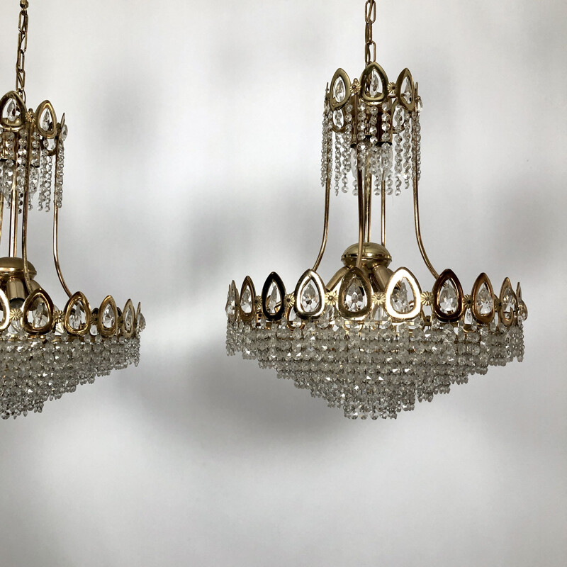 Pareja de lámparas vintage de latón dorado y cristal de Sciolari, Italia 1970