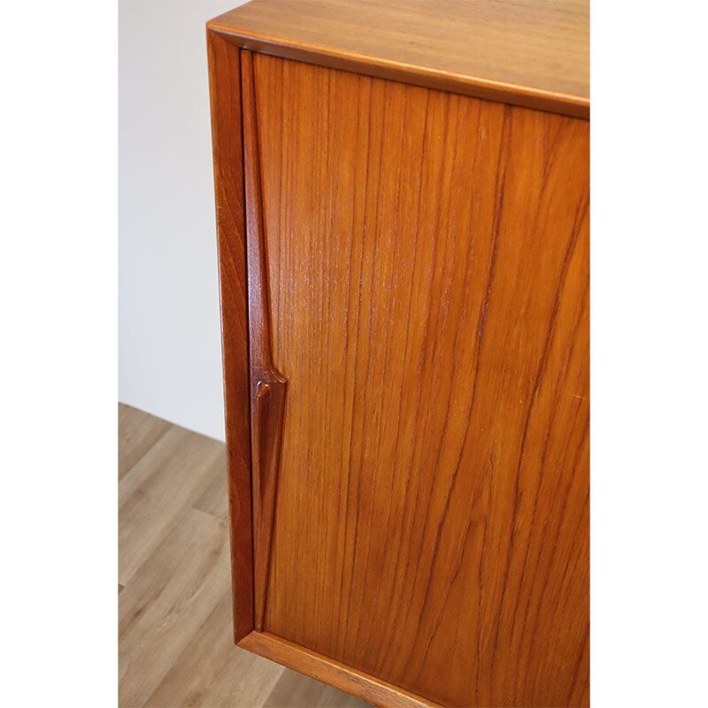 Enfilade scandinave vintage en teck avec quatre portes coulissantes par Omann Jun, Danemark 1960